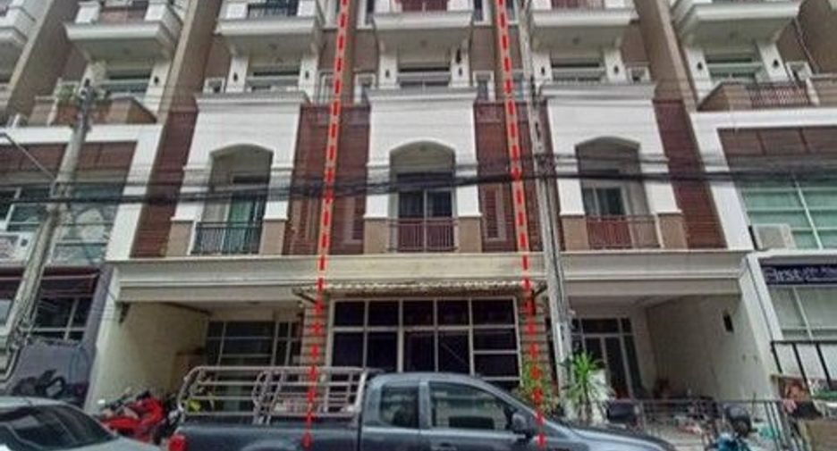 Gewerbefläche zum Kauf mit 1 Zimmer in Bueng Kum, Bangkok