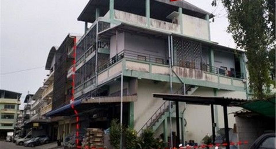 For sale 1 bed retail Space in Bang Khun Thian, Bangkok