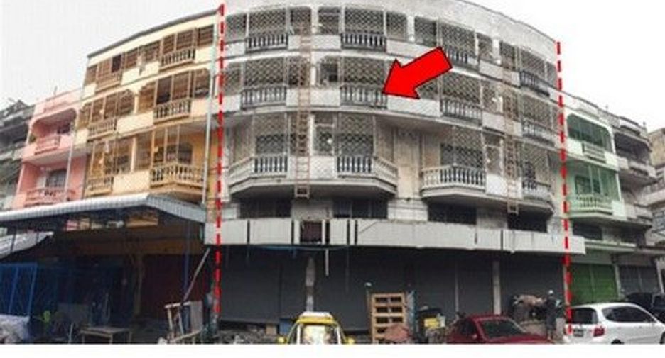 For sale 1 bed retail Space in Bang Bon, Bangkok