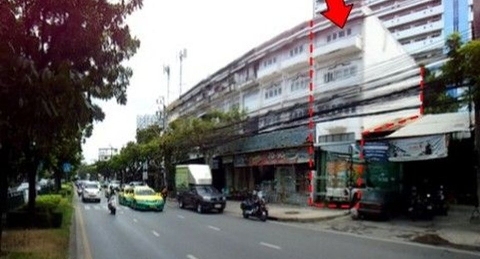 For sale 1 bed retail Space in Prawet, Bangkok