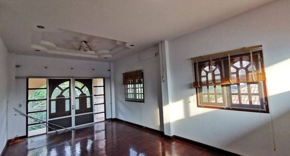 For sale 3 bedrooms house in Phang Khon, Sakon Nakhon