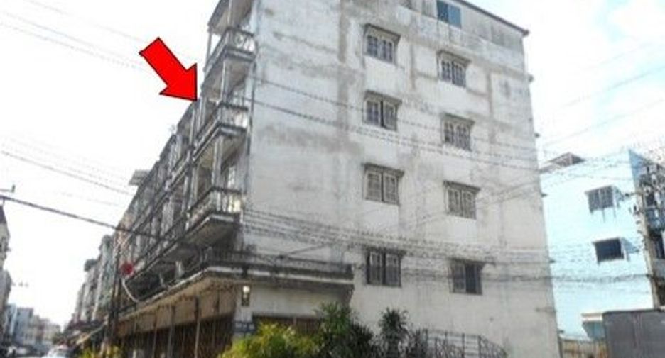 For sale 1 bed retail Space in Chom Thong, Bangkok