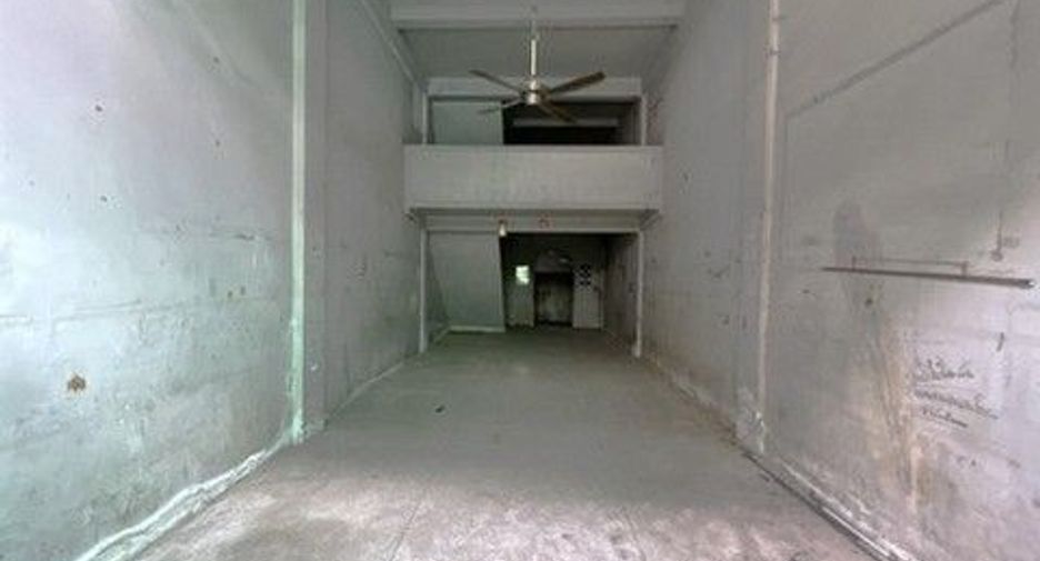 Local comercial en venta de 1 habitaciones en Chom Thong, Bangkok