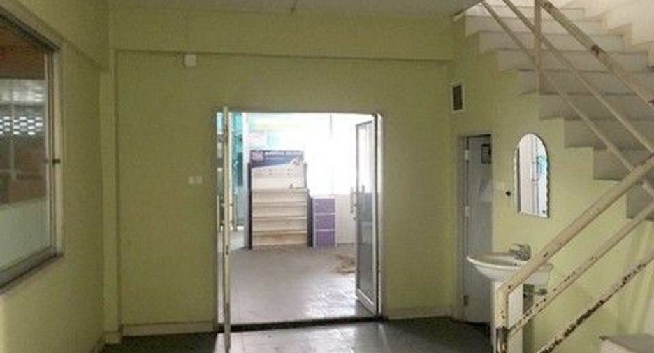 For sale 1 bed retail Space in Prawet, Bangkok