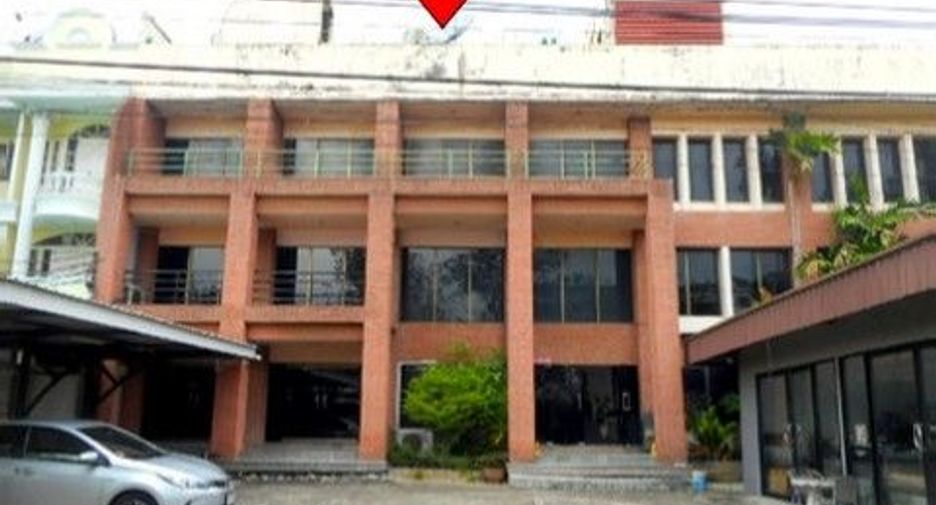 Local comercial en venta de 1 habitaciones en Saphan Sung, Bangkok