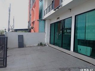For sale 1 bed retail Space in Prawet, Bangkok
