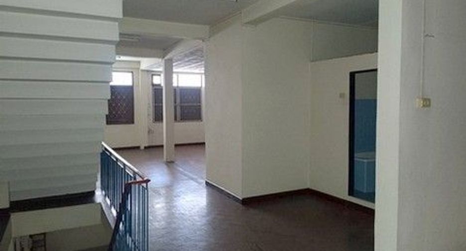 For sale 1 bed retail Space in Pom Prap Sattru Phai, Bangkok