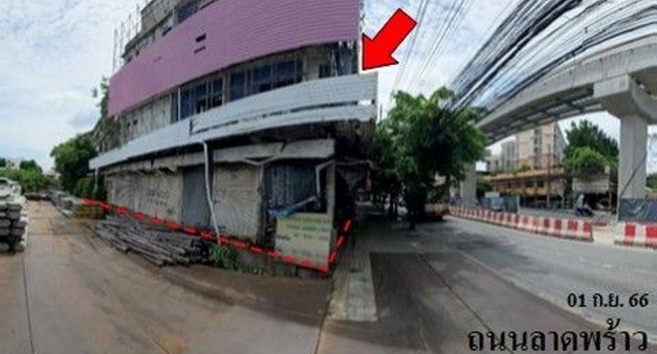 Gewerbefläche zum Kauf mit 1 Zimmer in Huai Khwang, Bangkok