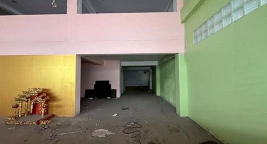 For sale 1 bed retail Space in Bang Khun Thian, Bangkok