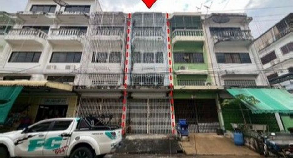 For sale 1 bed retail Space in Bang Khun Thian, Bangkok