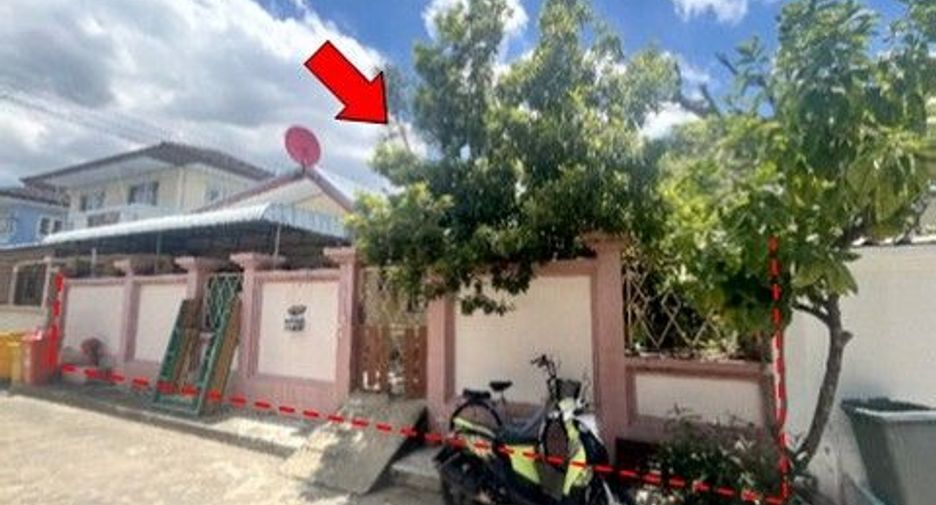 For sale 1 bed house in Thawi Watthana, Bangkok