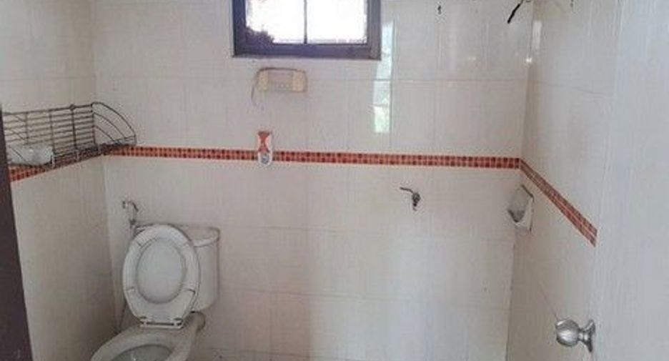 Haus zum Kauf mit 1 Zimmer in Nong Chok, Bangkok