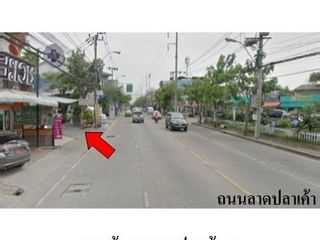 Haus zum Kauf mit 1 Zimmer in Bang Khen, Bangkok