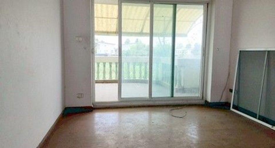 Haus zum Kauf mit 1 Zimmer in Sai Mai, Bangkok