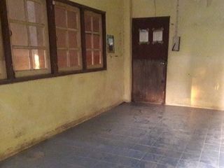 Haus zum Kauf mit 1 Zimmer in Nong Khaem, Bangkok