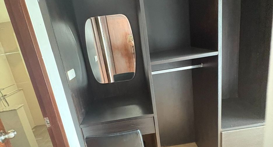 Reihenhaus zur Miete mit 3 Zimmer in Watthana, Bangkok