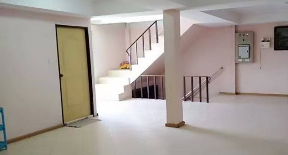 For sale retail Space in Bang Phli, Samut Prakan