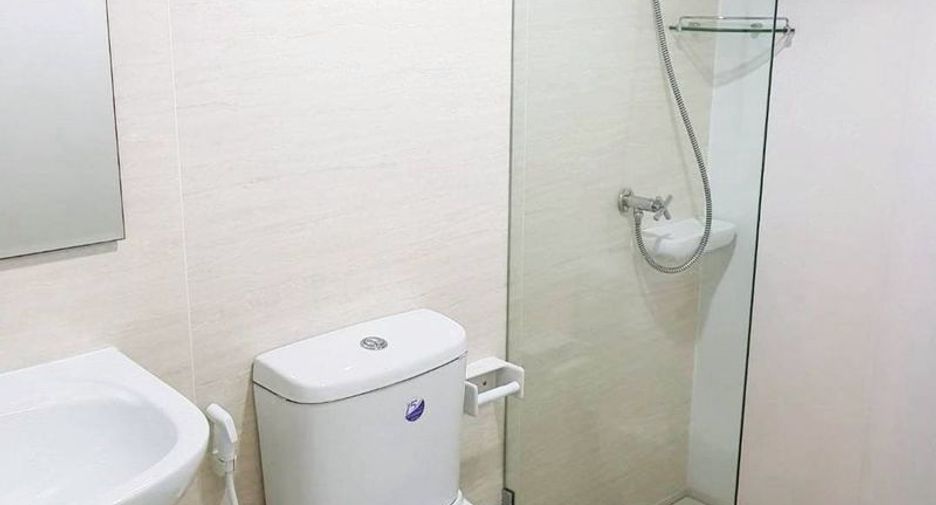 For rent 3 bedrooms townhouse in Suan Luang, Bangkok