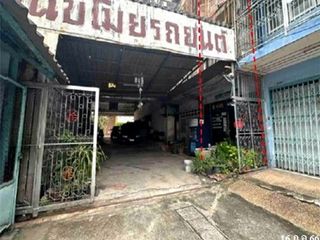 出售 1 卧室 商业空间 在 Wang Thong Lang, 曼谷