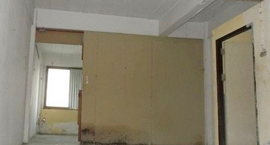 For sale 1 bed retail Space in Sai Mai, Bangkok