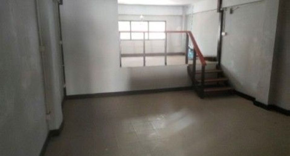 For sale 1 bed retail Space in Bang Khun Thian, Bangkok