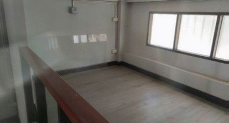 For sale 1 bed retail Space in Bang Khun Thian, Bangkok