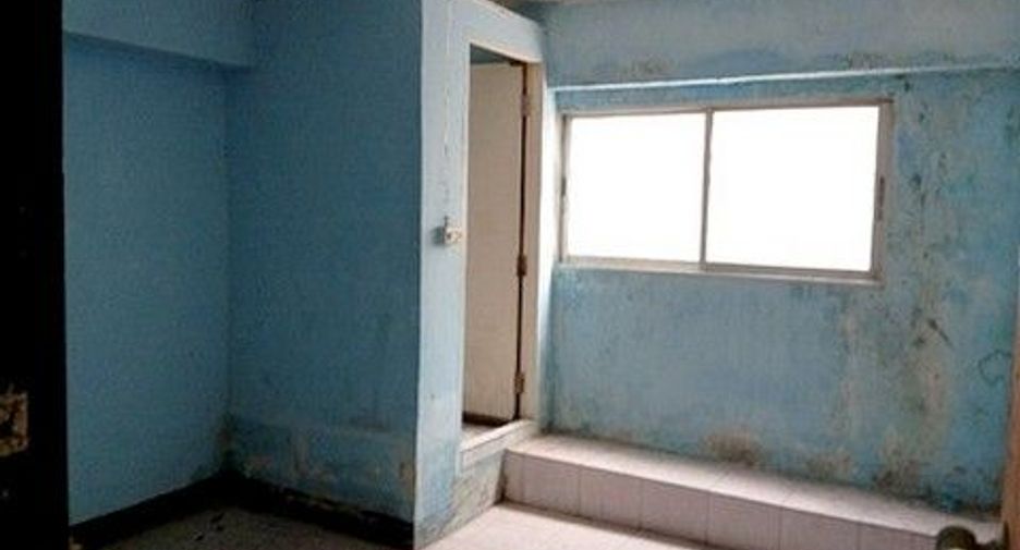 For sale 1 bed retail Space in Bang Bon, Bangkok