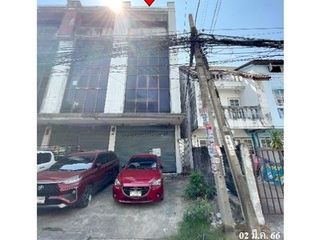 For sale 1 bed retail Space in Bang Kapi, Bangkok