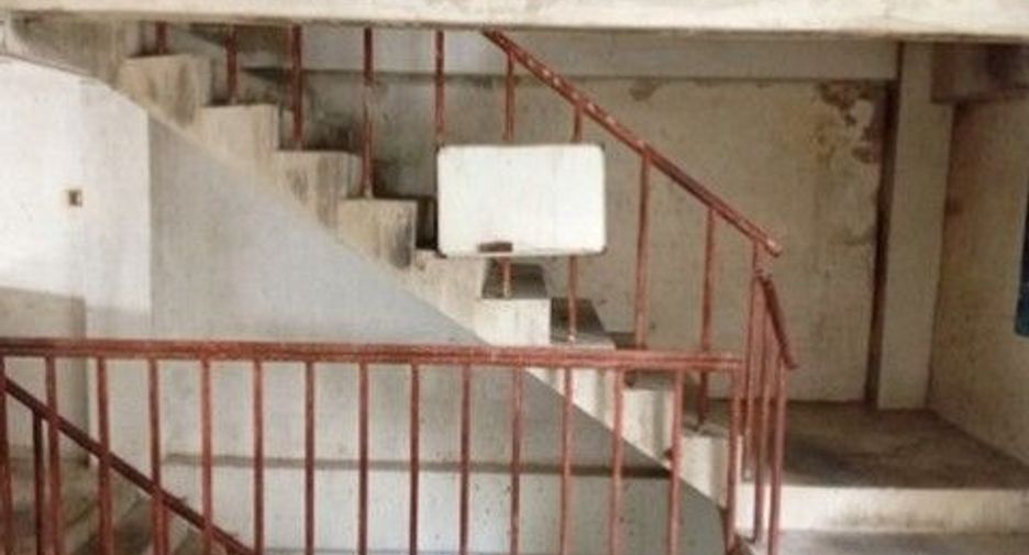 For sale 1 bed retail Space in Bang Khun Thian, Bangkok