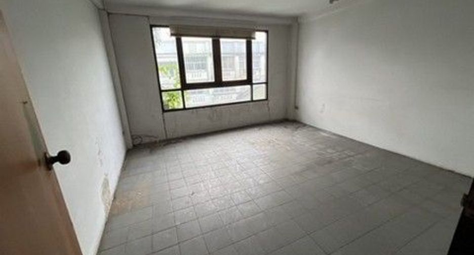 À vendre 1 chambre local commercial à Wang Thonglang, Bangkok