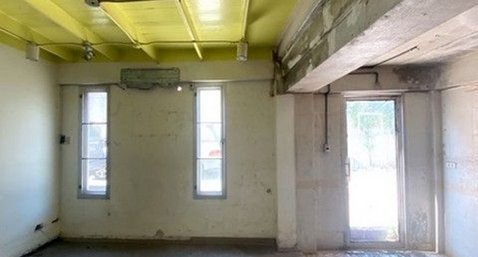 For sale 1 bed retail Space in Bang Khae, Bangkok