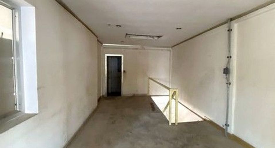 For sale 1 bed retail Space in Bang Khae, Bangkok