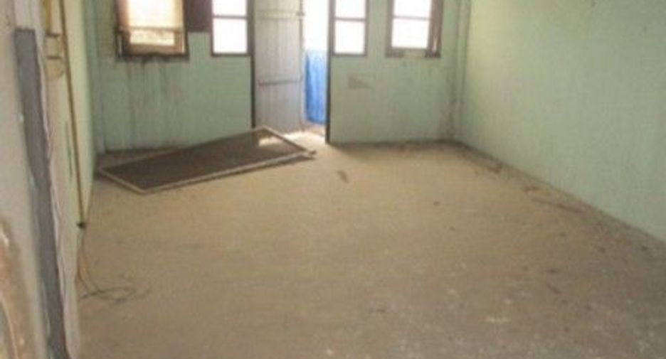 For sale 1 bed retail Space in Bang Khun Thian, Bangkok