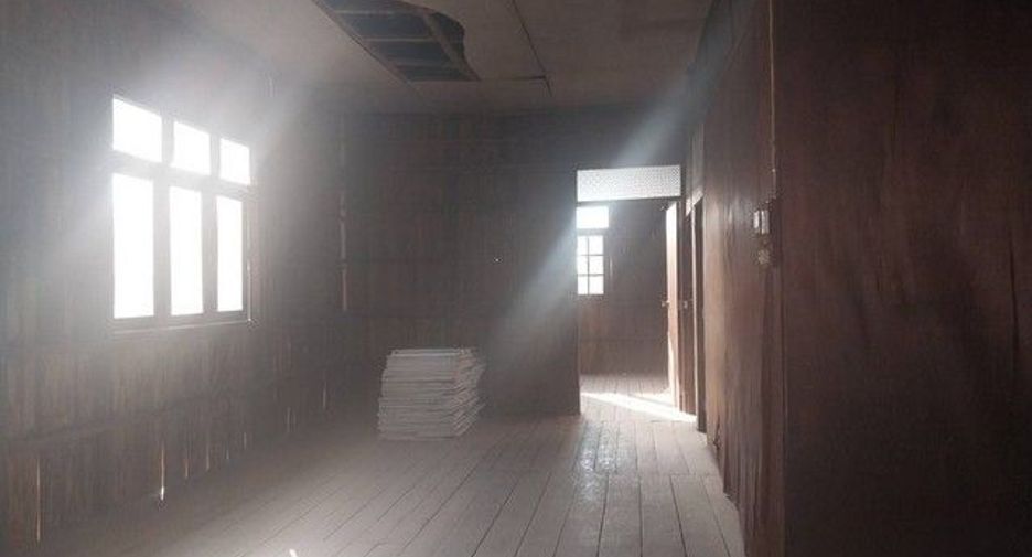 Casa en venta de 3 habitaciones en Phon Sawan, Nakhon Phanom