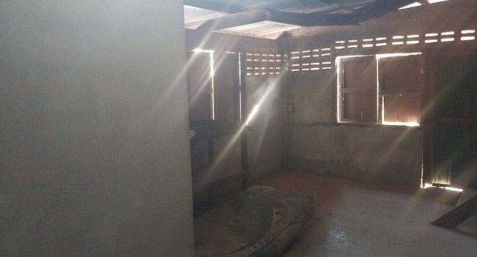 Casa en venta de 3 habitaciones en Phon Sawan, Nakhon Phanom