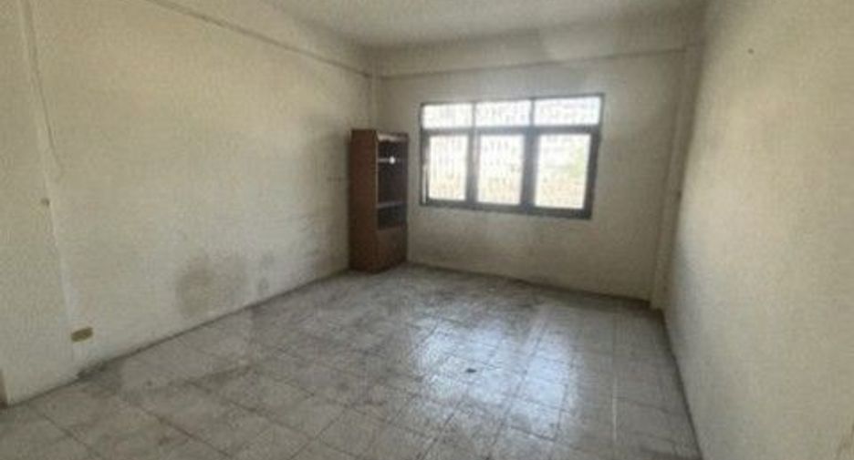 Gewerbefläche zum Kauf mit 1 Zimmer in Bang Phlat, Bangkok