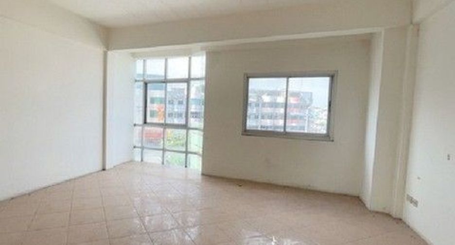 For sale 1 bed retail Space in Sai Mai, Bangkok