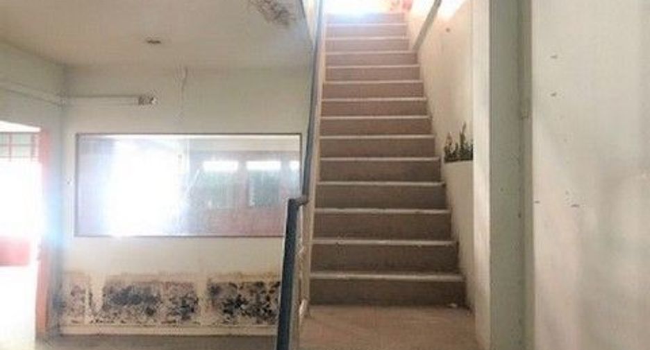 For sale 1 bed retail Space in Prawet, Bangkok