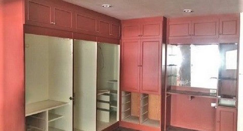 For sale 1 bed retail Space in Prawet, Bangkok