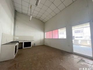 À vendre 1 chambre local commercial à Thung Khru, Bangkok