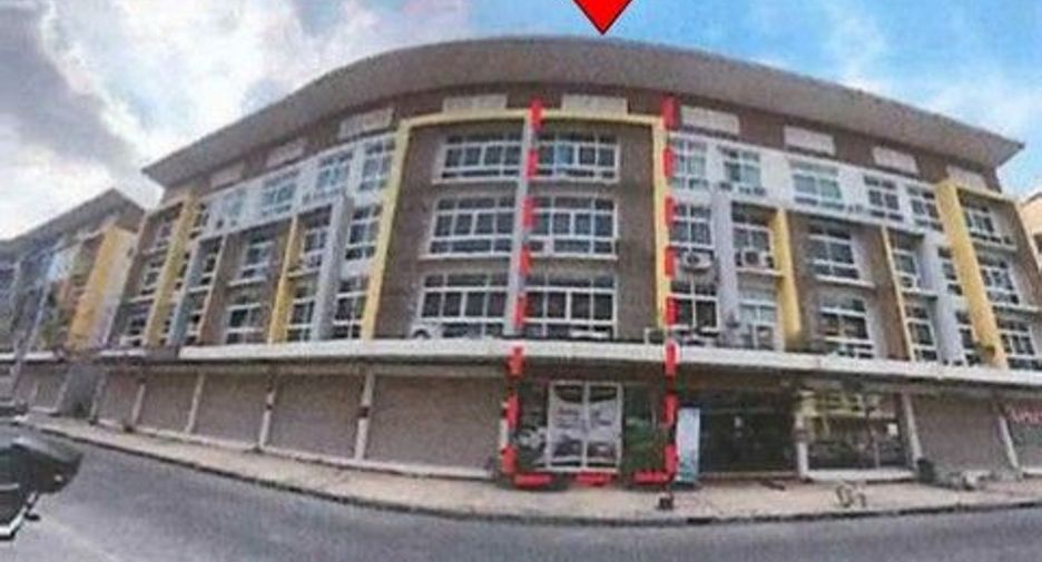 For sale 1 bed retail Space in Lat Krabang, Bangkok