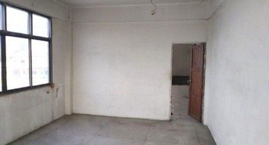 For sale 1 bed retail Space in Bang Khun Thian, Bangkok