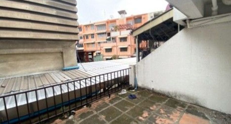 For sale 1 bed retail Space in Bang Khen, Bangkok