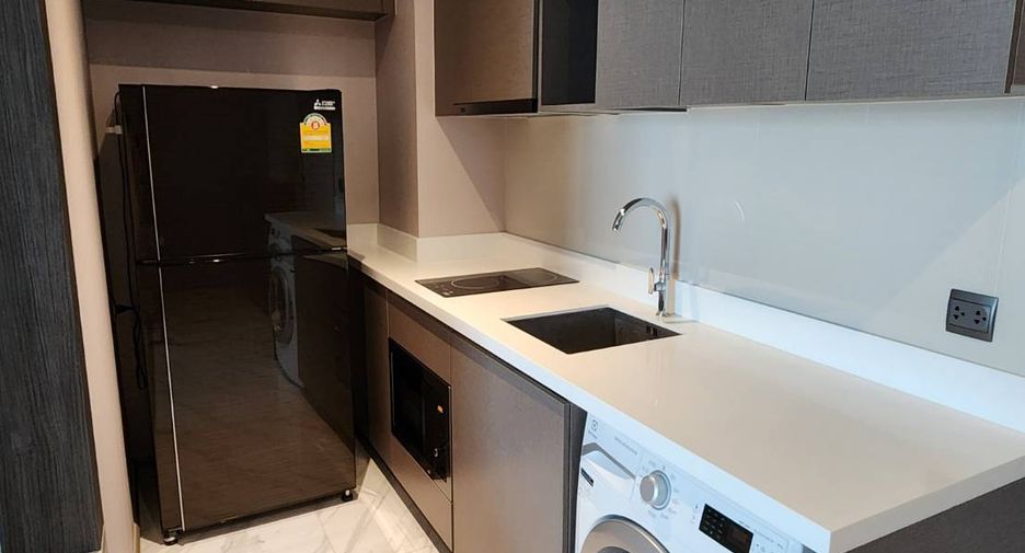 For sale 1 bed condo in Watthana, Bangkok