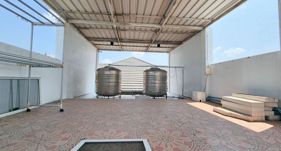 For sale 1 bed retail Space in Bang Khun Thian, Bangkok