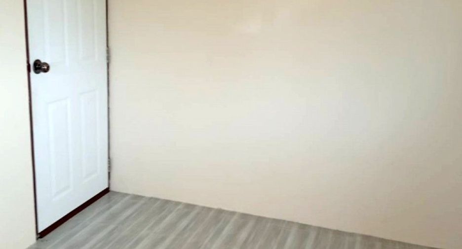 For sale 8 bedrooms serviced apartment in Kamphaeng Saen, Nakhon Pathom