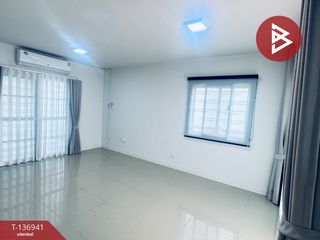 出售 2 卧室 联排别墅 在 Mueang Pathum Thani, Pathum Thani