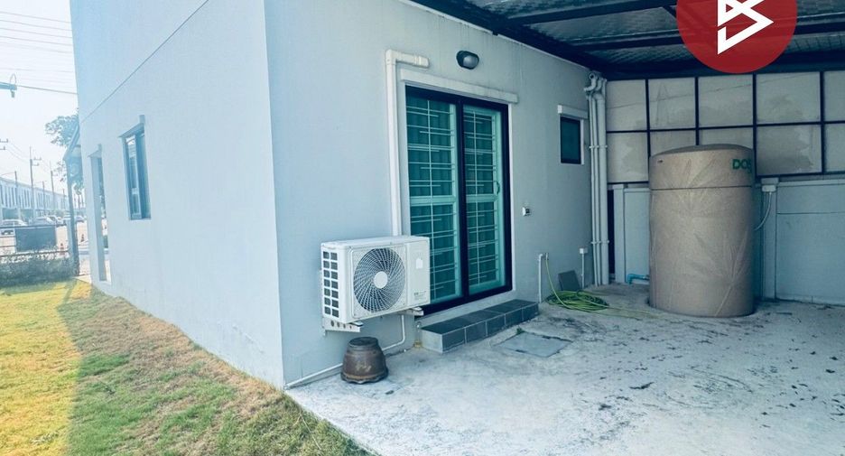 For sale 2 bedrooms townhouse in Mueang Pathum Thani, Pathum Thani