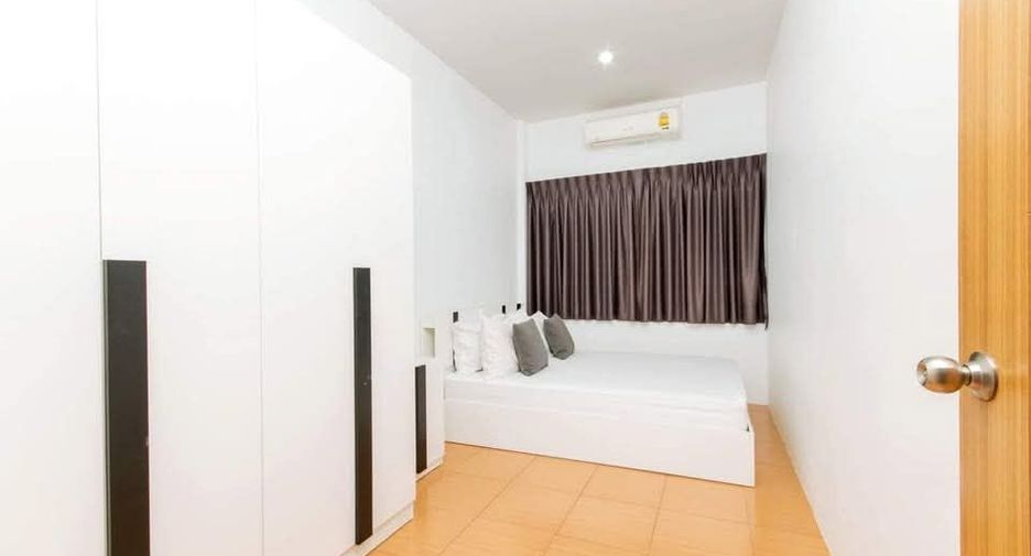 For sale 3 bedrooms townhouse in Hua Hin, Prachuap Khiri Khan