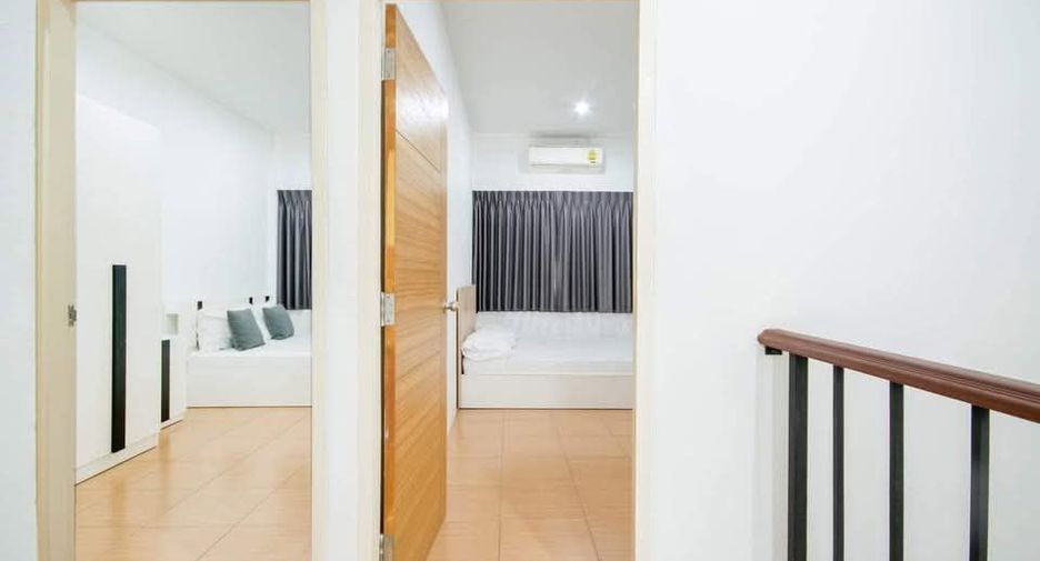 For sale 3 bedrooms townhouse in Hua Hin, Prachuap Khiri Khan